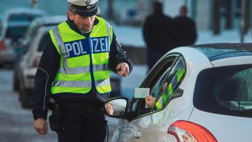 Elveszett német forgalmi engedély-rendőrségi ellenőrzés